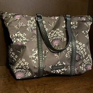 Vera Bradley Purse approximately 10 x 13” like new condition